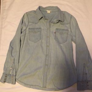Levi’s button down denim top